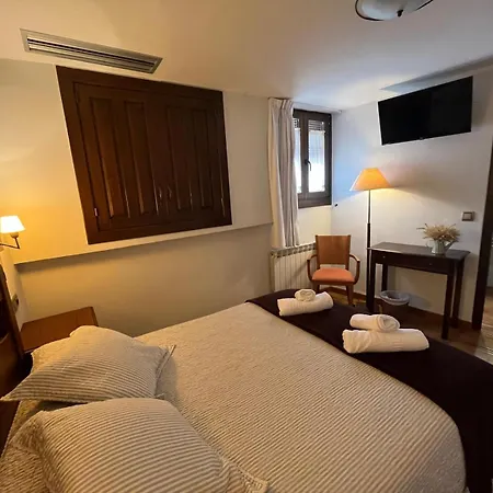 Fonda Carrera 4* Labuerda